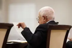 الرئيس الفلسطيني محمود عباس خلال المجلس المركزي