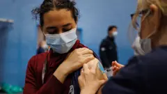 برای پیشگیری از مننژیت، واکسین‌هایی وجود دارد 