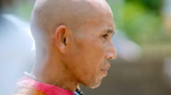 වියට්නාමයේ ජනප්‍රිය මෙන් ම ආන්දෝලනාත්මක හිමි නමක් වන තික් මින් තියු හිමියන්ගේ ශ්‍රී ලංකා සංචාරයට මල්වතු පාර්ශවය ඇතුළු ව මෙරට ඇතැම් බෞද්ධ භික්ෂූන් වහන්සේලාගේ විරෝධය එල්ල වී තිබේ. පසුගිය 10 වැනිදා සිය අනුගාමික හිමිවරුන් ඇතුළු පිරිසක් සමග ශ්‍රී ලංකාවට පැමිණි තික් මින් තියු හිමියෝ මේ වන විට දිවයිනේ විවිධ ප්‍රදේශවල පාද චාරිකාවේ නිරත වෙමින් සිටිති.