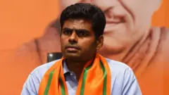 பாஜக, அதிமுக ஒப்பீடு