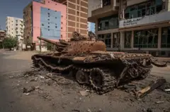 Mareykanka ayaa cunaqabateyn kusoo rogay shabakad caalami ah oo Washington ay sheegtay inay qortay ciidamo hore oo reer Colombia ah isla markaana tababarta dagaalyahanno ay ku jiraan carruur, si ay uga dagaallamaan Ciidamada Taageerada Degdegga ah ee Suudaan (RSF).