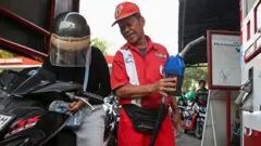 Petugas SPBU di Indonesia