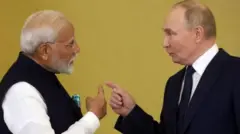 விளாடிமிர் புதினுடன் பிரதமர் நரேந்திர மோதி