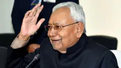 नीतीश कुमार