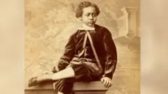 ኣሰር ጸጕሪ ልኡል አለማየሁ