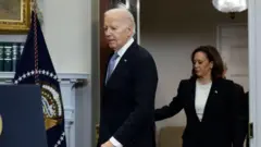 Biden ve yardımcısı Kamala Harris.