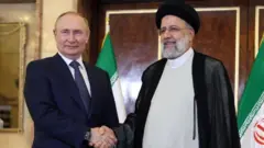 Perezida w'Uburusiya, Vladimir Putin n'uwa Irani Ebrahim Raisi babonaniye i Tehran itariki 19/07/2022