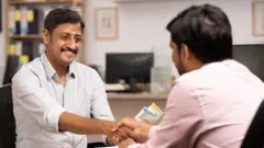அண்ணல் அம்பேத்கர் தொழில் முன்னோடிகள் திட்டம்
