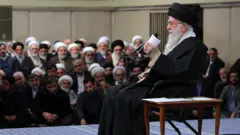 دیدار علی خامنه‌ای با مردم قم - ۱۹ دی‌ماه