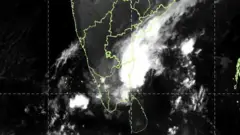 திட்வா புயல், தமிழ்நாடு, சென்னை, கனமழை, பள்ளி, கல்லூரி விடுமுறை 