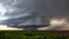 બીબીસી ગુજરાતી હવામાન વરસાદ ચોમાસું ડિપ્રેશન સૌરાષ્ટ્ર કચ્છ દક્ષિણ ગુજરાત તાપમાન