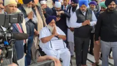 శిరోమణి అకాలీదళ్ నాయకుడు సుఖ్‌బీర్ సింగ్ బాదల్ 