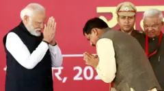 प्रधानमंत्री नरेंद्र मोदी के साथ मध्य प्रदेश के मुख्यमंत्री मोहन यादव