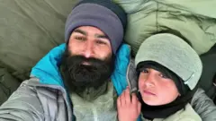 तेगवीर सिंह र उनका बुवा सुखिन्दर दीप सिंह