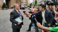 میخائیل اولیانوف، نماینده ارشد روسیه در وین