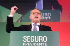 Seguro discursa