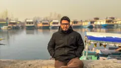 穆尼爾·艾哈邁德·達爾（Muneer Ahmad Dar）在臉書上的資料照片