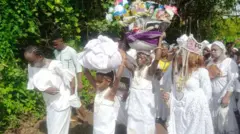 Arugba ati awọn olujọsin Osun