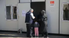 Deprem felaketi seçmen davranışını nasıl etkiledi?