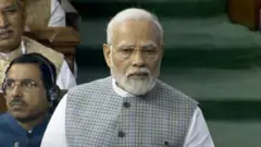 பிரதமர் நரேந்திர மோதி