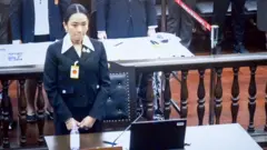 ศาลรัฐธรรมนูญใช้เวลา 1 ชม. 35 นาที ในการซักถาม น.ส.แพทองธาร ชินวัตร ระหว่างเปิดไต่สวน "คดีคลิปเสียง" 21 ส.ค.