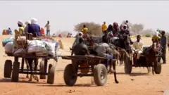 هجمات قوات الدعم السريع أخرجت مستشفى الفاشر عن الخدمة وتسببت في موجة نزوح عارمة