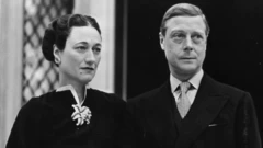 Wallis Simpson ao ladobwinEdward 8°