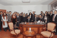 Hürriyet Partisi üyelerinin Ankara'daki genel merkezinde çekilmiş fotoğrafı. 