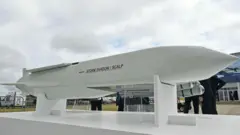 Le Royaume-Uni a fourni des missiles à longue portée Storm Shadow à l'Ukraine, à la demande de cette dernière, dans le cadre de sa lutte contre les forces d'invasion russes.