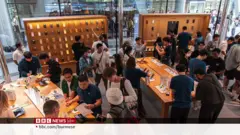 မိုဘိုင်းဖုန်းတွေ အခွန် ဆောင်ရတော့မယ်