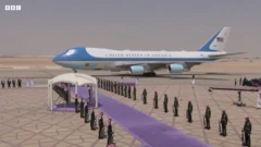 ኤርፎርስ ዋን ኣብ መዓርፎ ነፈርቲ ሪያድ ኣብ ዝኣተወትሉ