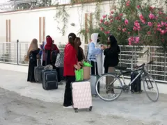 Эрондан чиқишга мажбур бўлган покистонлик талаба қизлар Покистонда