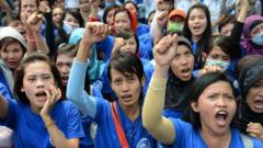 kaum-buruh-menanti-kenaikan-ump-2026-hidup-terasa-berat-dengan-kenaikan-harga-harga