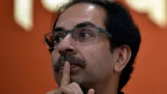 उद्धव ठाकरे 