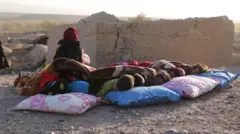 مادر و کودکانش