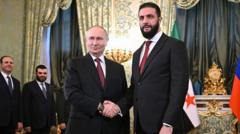 Putin - Şara görüşmesi: 'Esad ve ailesinin iadesini isteyecek'