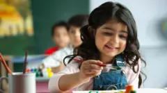 लहान मुलगी 