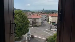 Vista de Fregona do gabinete do prefeito