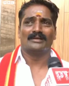  "விஜய் CM ஆக வேண்டும்" - விஜய் வீட்டு வாசலில் தொண்டர் கண்ணீர்