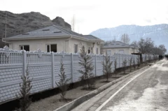 Капчыгай жана Достук айылдарында талкаланган үйлөрдүн ордуна курулган жаңы үйлөр. 2023-жыл