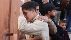 イスラエルの攻撃が11人殺害とガザ当局、トランプ氏の和平計画は今週初会合