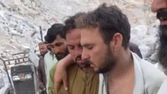 அப்துல் வஹாப் 17-வது நாளில் உயிருடன் மீட்கப்பட்டார்.