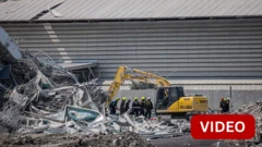 பாங்காக்: சக்தி வாய்ந்த நிலநடுக்கத்தால் இடிந்து விழுந்த 30 மாடி கட்டடம்