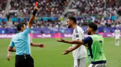 فغانی و دادن کارت قرمز به بازیکن عراقی