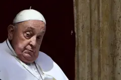Papa Francisco durante celebrações da Páscoa, na Praça de São Pedro, no Vaticano, em 20 de abril de 2025