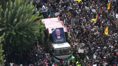 تشییع اسماعیل هنیه در تهران یک روز پس از ترور در محل اقامتش در پایتخت ایران