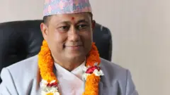 परराष्ट्रमन्त्री शिशिर खनाल