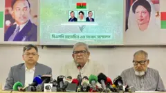 সংবাদ সম্মেলনে বিএনপি মহাসচিব। 