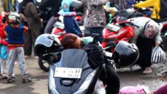 macet-panjang-di-pelabuhan-gilimanuk-satu-pemudik-meninggal-mudik-tahun-ini-lebih-parah