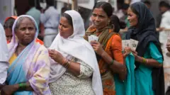 मतदारांचे प्रातिनिधिक छायाचित्र